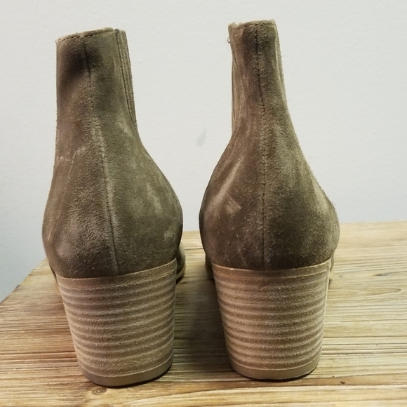 Vince. Haider Sport Suede Ankle Bootie Beige - Picture 3 of 8